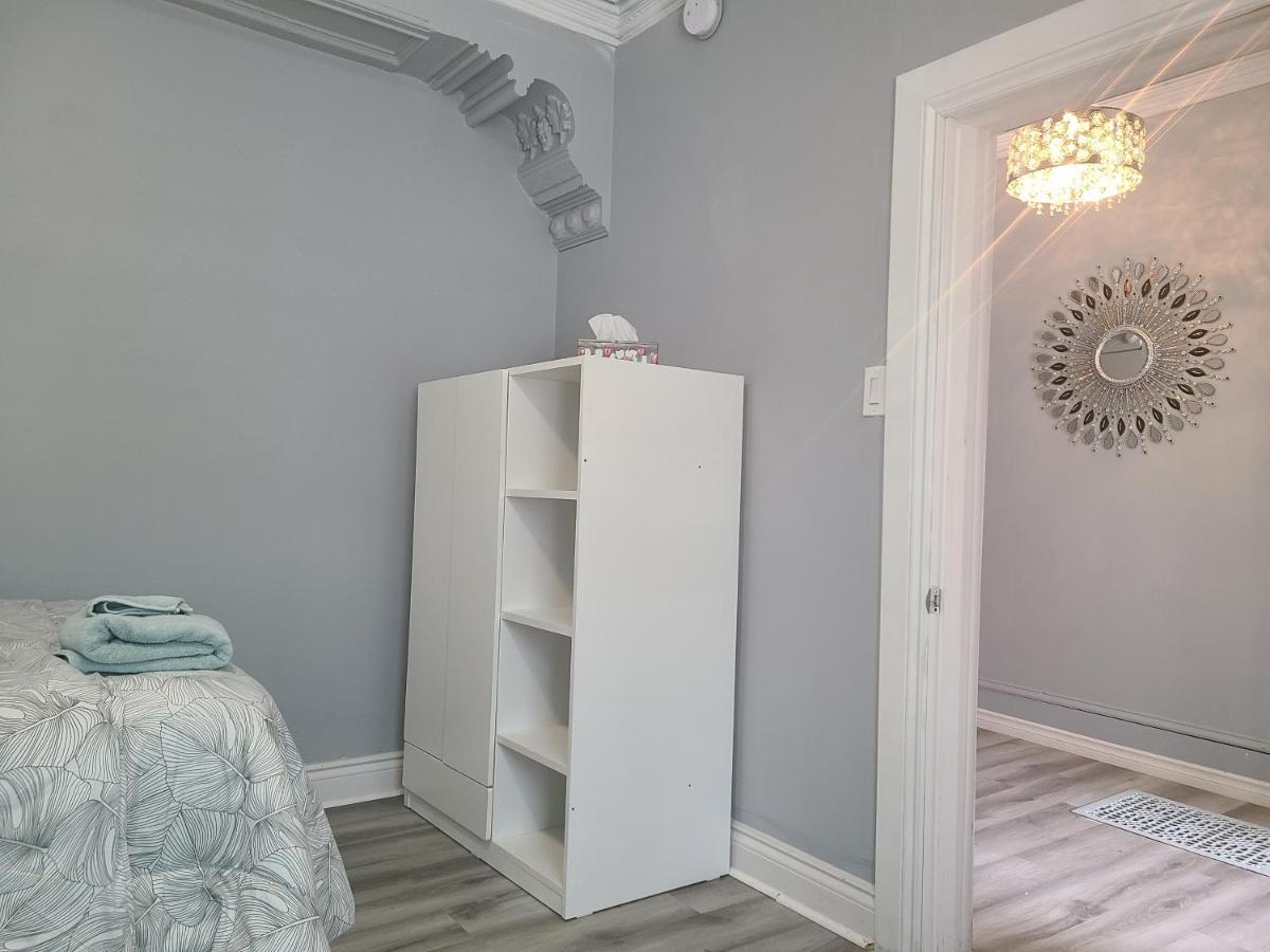 Downtown Ottawa Spacious Room Accommodation Buitenkant foto